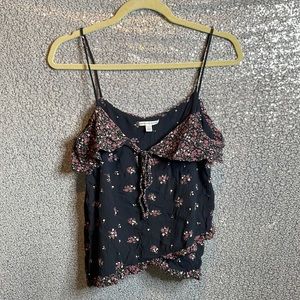 Woman’s crop top tank top